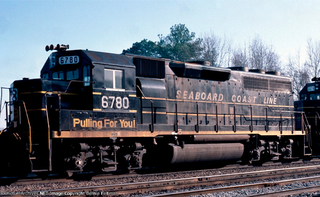 Seaboard System GP40 #6780, eventually lost its prime mover and became CSX Road Slug #2333, 